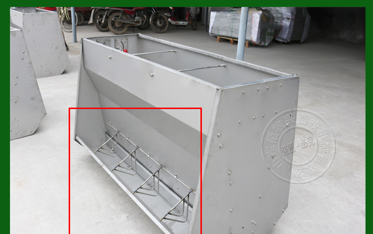 山東佰牧興不銹鋼單面育肥料槽 山東佰牧興不銹鋼單面育肥料槽