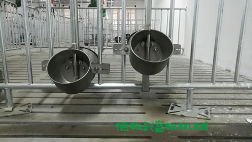 不銹鋼豬用飲水碗 不銹鋼豬用飲水碗